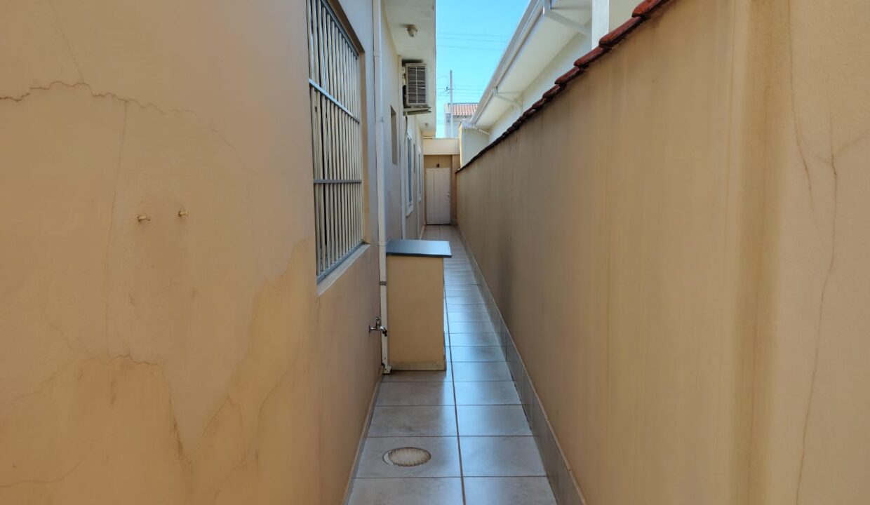WhatsApp Image 2025-03-31 at 5.49.45 PM - Copia